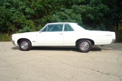 1964-gto-4speed-white-white-tri-power-glass-003
