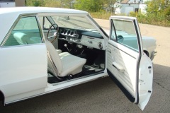 1964-gto-4speed-white-white-tri-power-glass-012