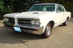 1964-gto-4speed-white-white-tri-power-glass-019