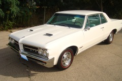 1964-gto-4speed-white-white-tri-power-glass-021