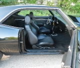 1969-camaro-black-555-restomod-028
