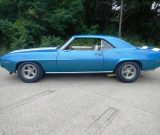 1969-z28-camaro-lemans-blue-x77-white-houndstooth-001