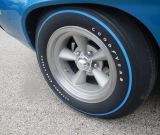 1969-z28-camaro-lemans-blue-x77-white-houndstooth-058