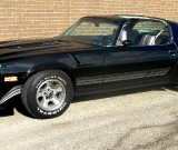 1981-z28-black-silver-002-1