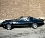1981-z28-black-silver-008-1