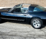 1981-z28-black-silver-010-1