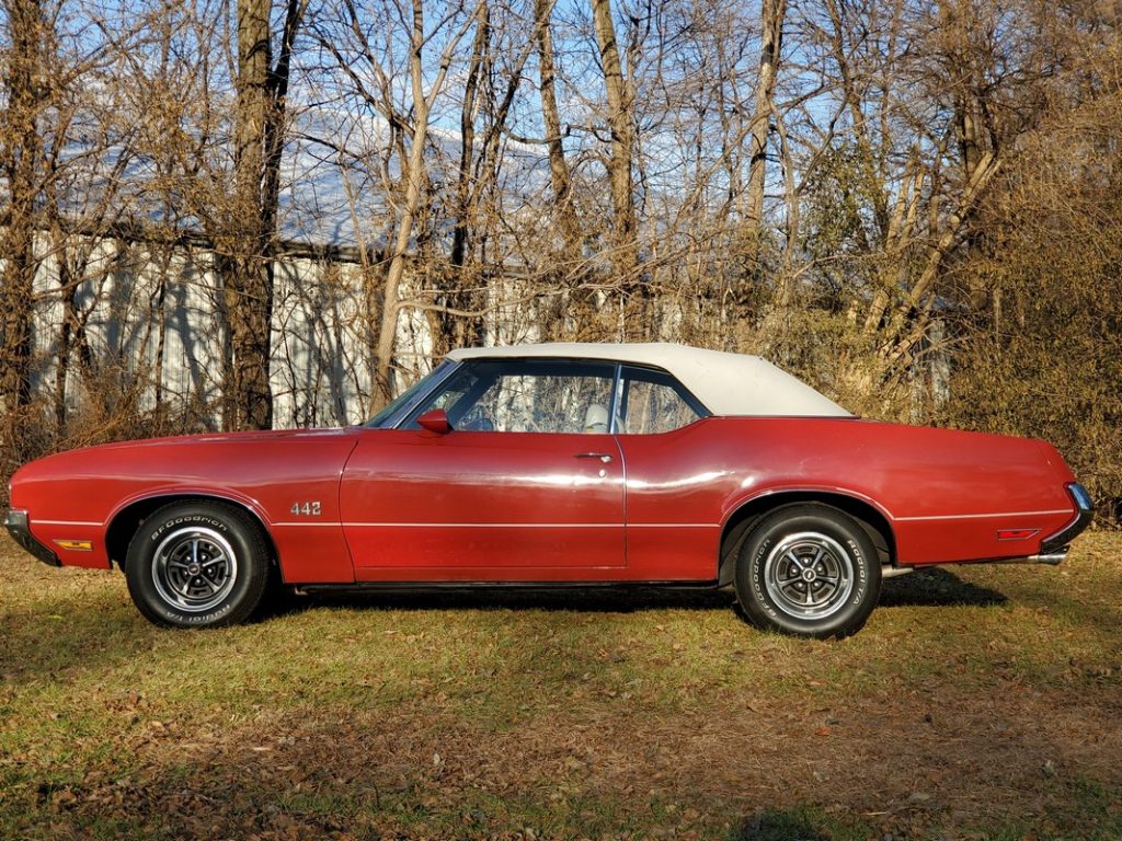 Oldsmobile 442 Convertible