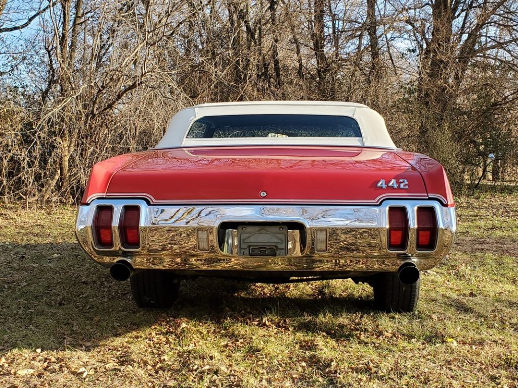 Oldsmobile 442 Convertible