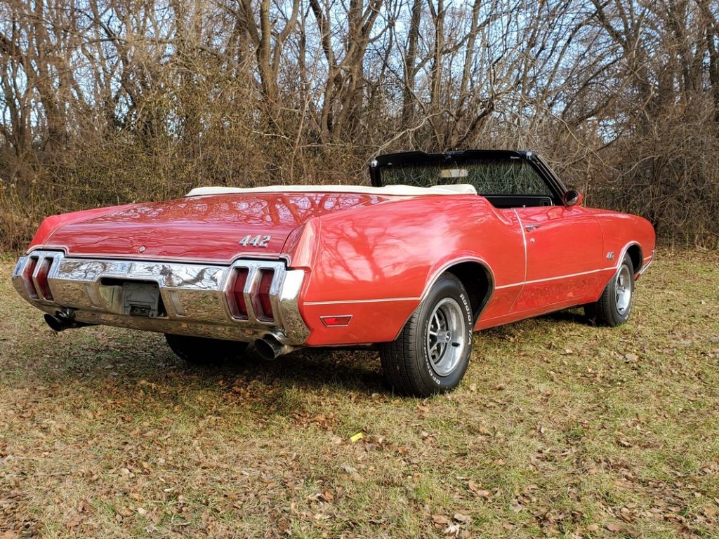 Oldsmobile 442 Convertible
