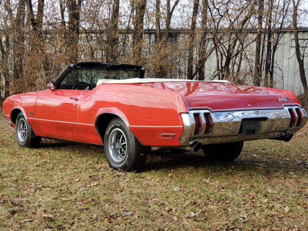 Oldsmobile 442 Convertible