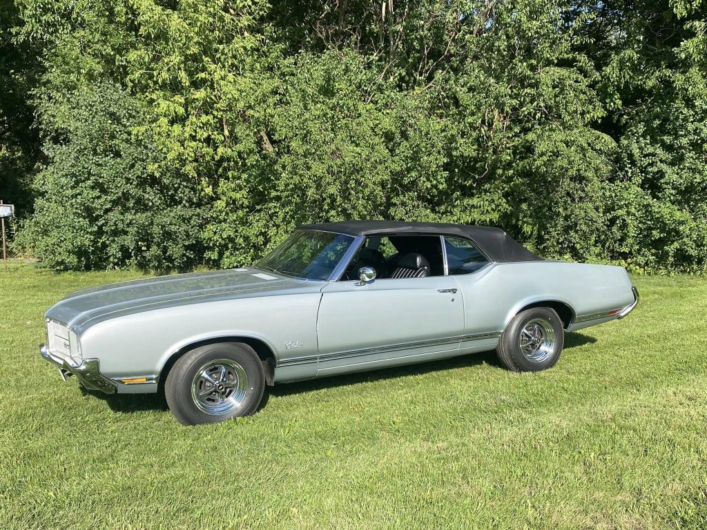 1971 Cutlass S Convertible - 4 speed