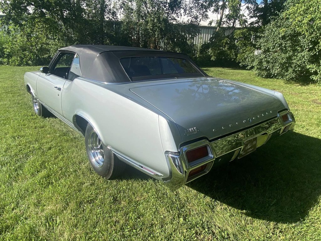 1971 Cutlass S Convertible - 4 speed