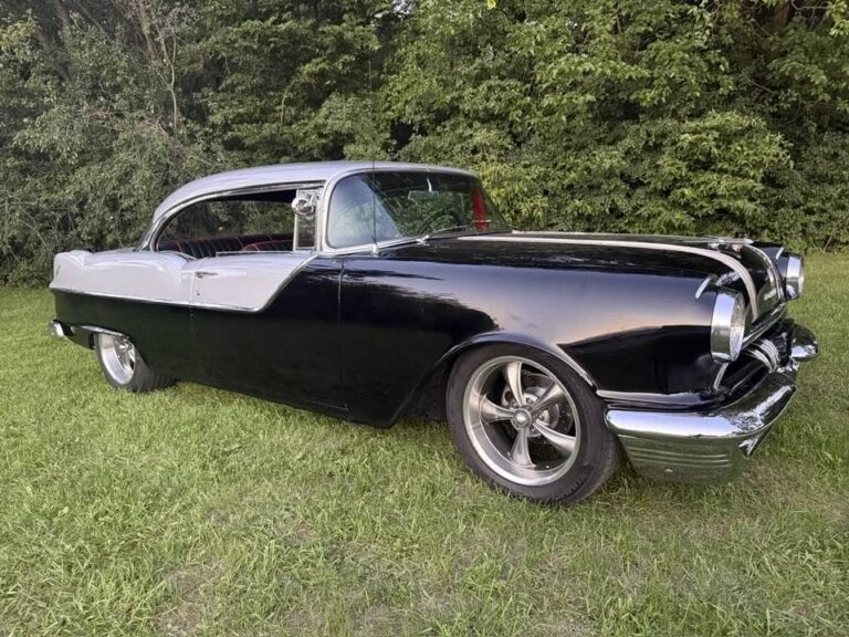 1955 Pontiac Chieftain, front three-quarter view from the passenger side showing the chrome grille and bumper