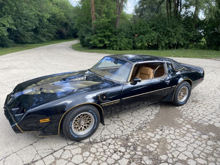 1979 Pontiac Trans Am SE, driver side front three-quarter with T-tops removed