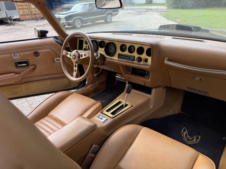 1979 Pontiac Firebird Trans Am SE dash, console and formula steering wheel