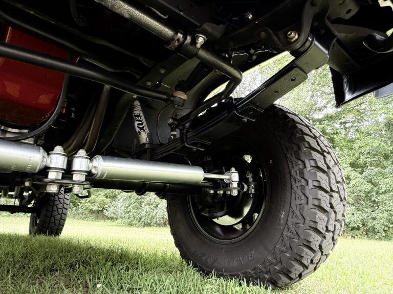 1983 Chevrolet K20 Silverado 4x4 front axle, steering linkage and Fox shock