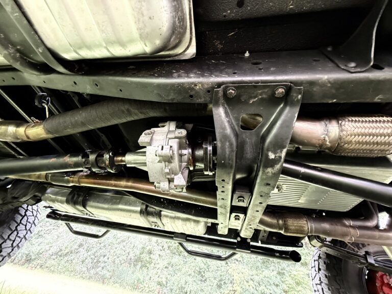 1983 Chevrolet K20 Silverado 4x4 transfer case and driveline