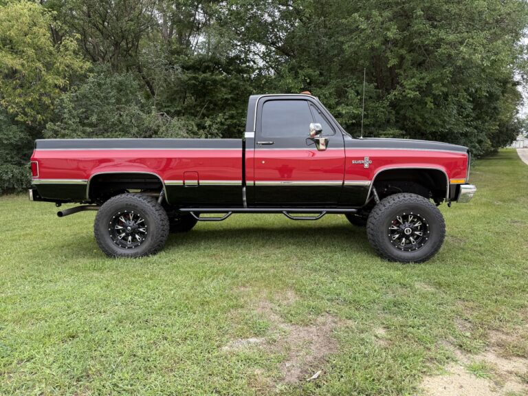 1983 Chevrolet K20 Silverado 4x4, side profile field (alternate view)