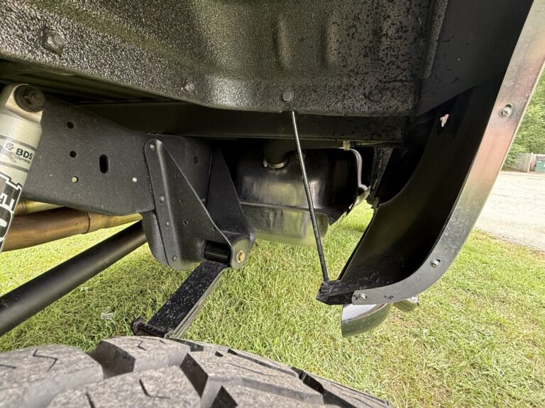 1983 Chevrolet K20 Silverado 4x4, underbody rear
