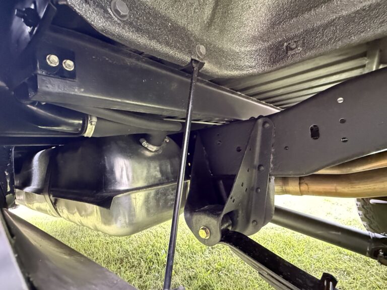 1983 Chevrolet K20 Silverado 4x4, frame and tank