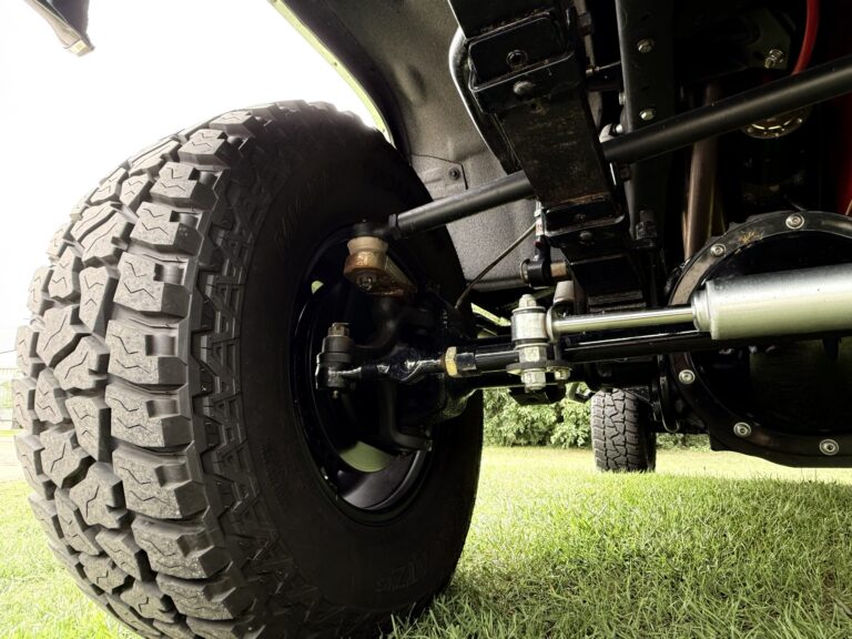 1983 Chevrolet K20 Silverado 4x4, front axle detail