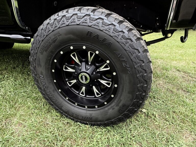 1983 Chevrolet K20 Silverado 4x4, wheel and tire