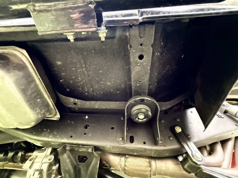 1983 Chevrolet K20 Silverado 4x4, frame rail detail