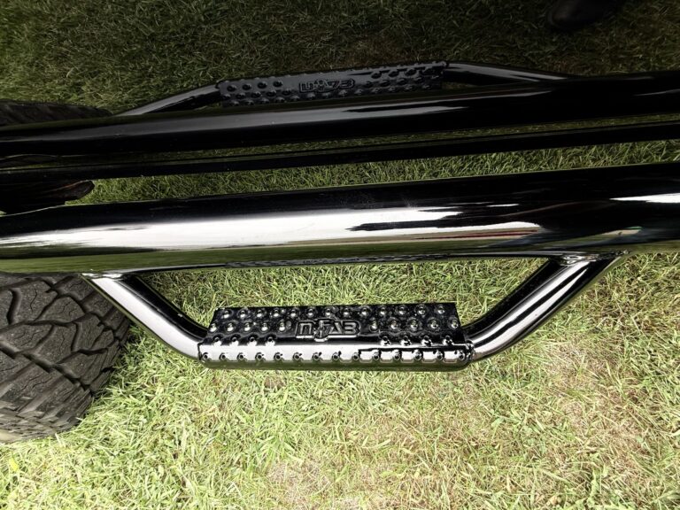1983 Chevrolet K20 Silverado 4x4, step bar detail